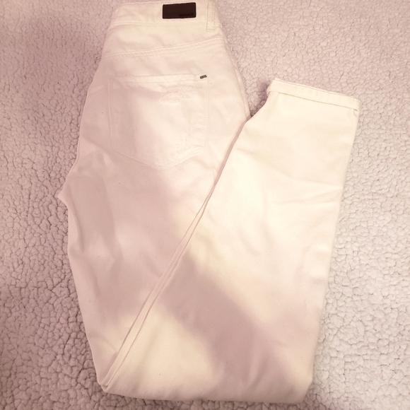 High-Rise Retro Skinny Jeans - Picture 3 of 3